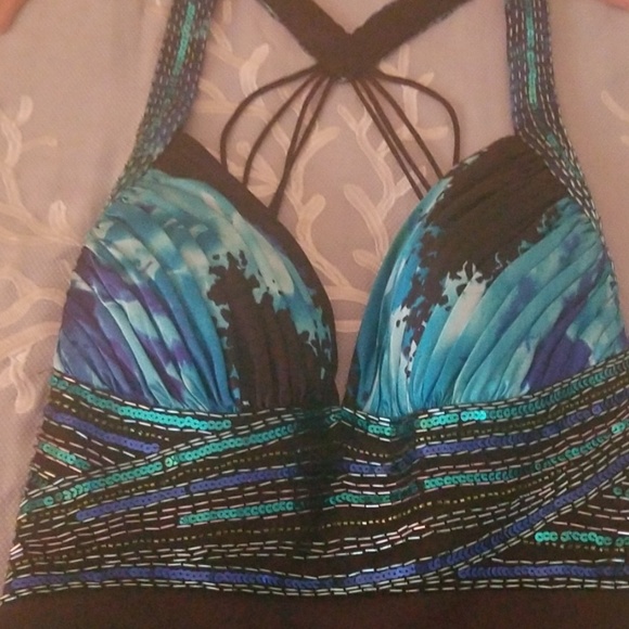 Cache dress - Picture 3 of 8